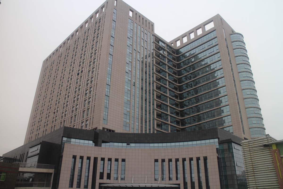 陽江市人民醫(yī)院新住院大樓手術(shù)部、一體化數(shù)字化手術(shù)室裝備設(shè)施安裝